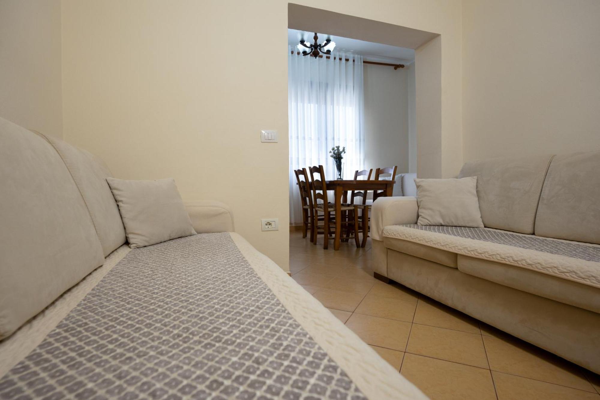 Sea Point Apartment *
